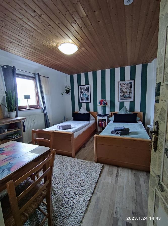Ferienwohnung Beeden - Zur Glasschmiede هومبورغ المظهر الخارجي الصورة
